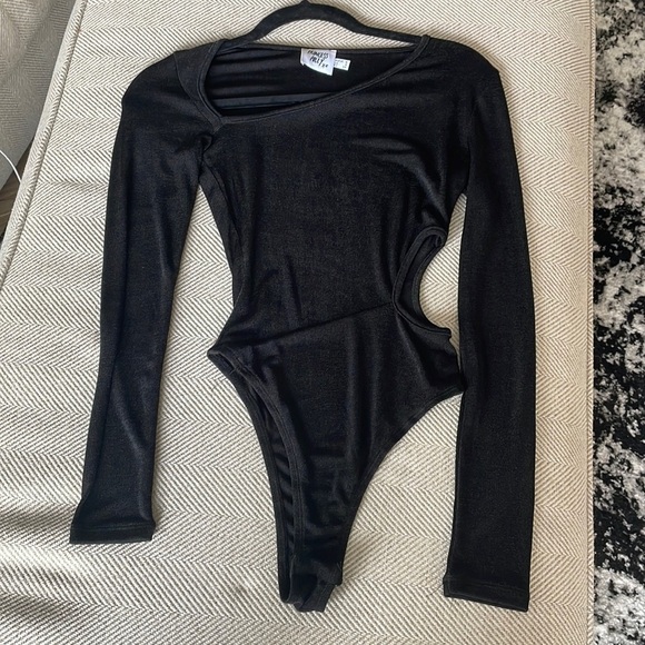 NWOT Princess Polly Bodysuit - Picture 2 of 5